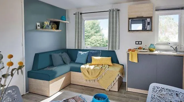 Camping Pays De Beille Les Cabannes  Campsite Les Cabannes (Ariege)